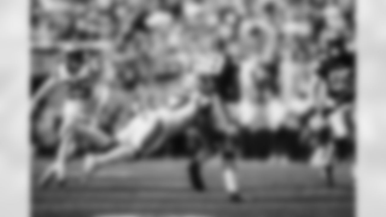 S - 25 - Xavier Woods
LB - 57 - Damien Wilson