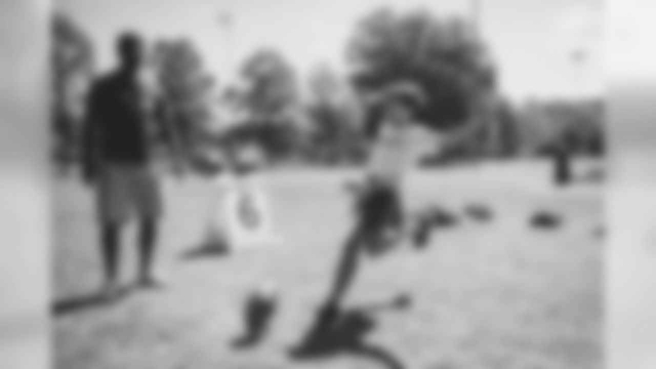 190424JonathanStewartPlay60_112