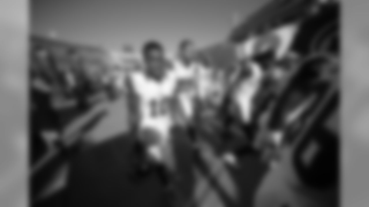 Los Angeles Rams wide receiver Pharoh Cooper (10) leaves the field during an NFL preseason game against the Dallas Cowboys on Saturday, August 13, 2016, in Los Angeles, Ca. The Rams won the game, 28-24. (Greg Trott via AP)