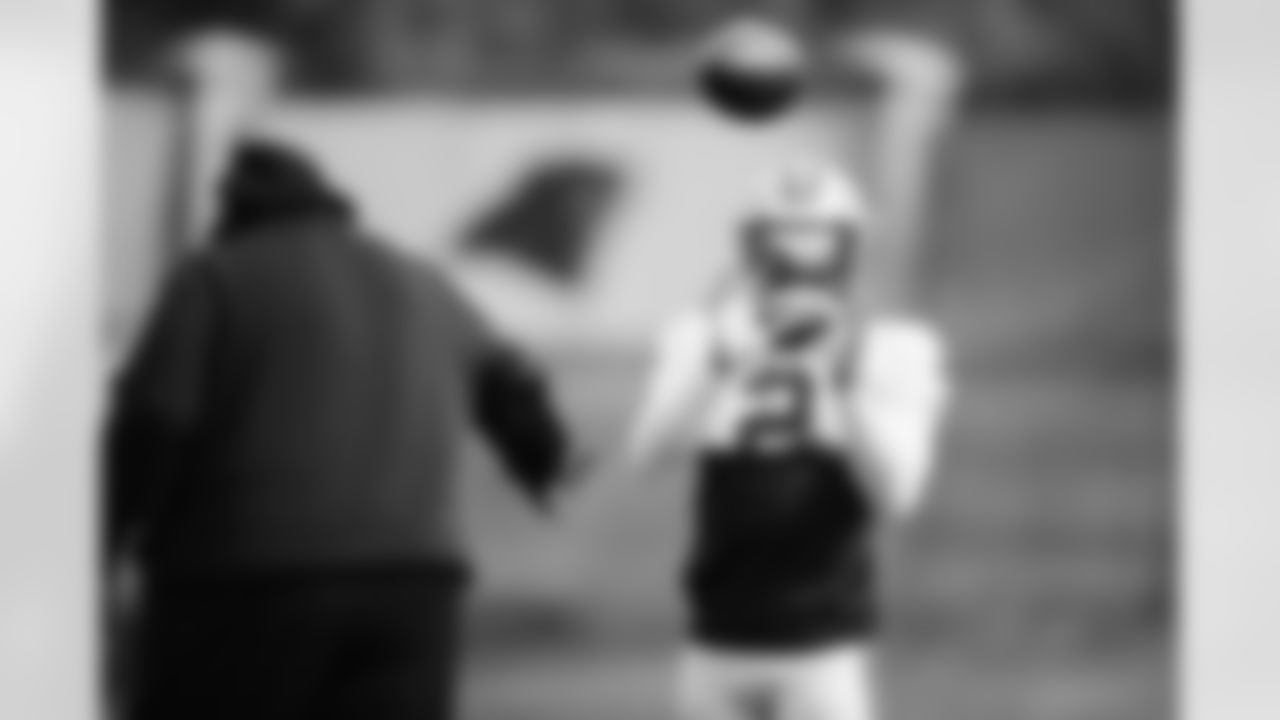 WR - 2 - D.J. Moore