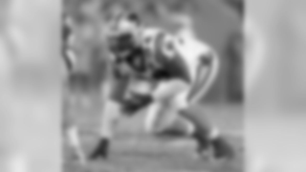 DE Kony Ealy
