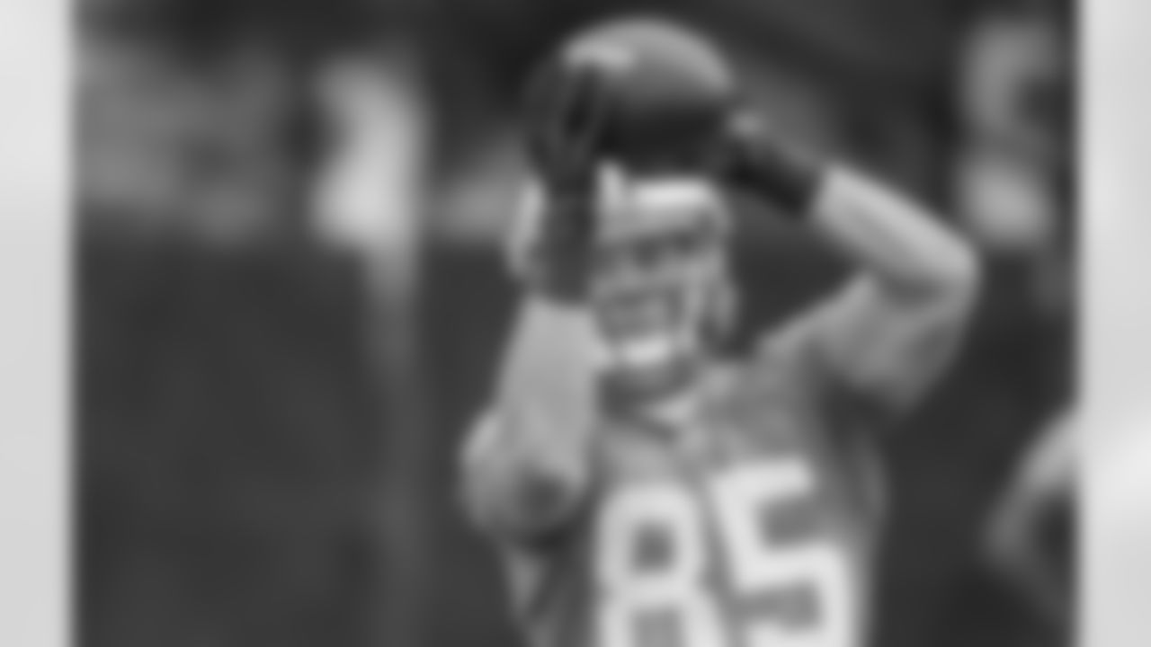 TE Jamie Childers
