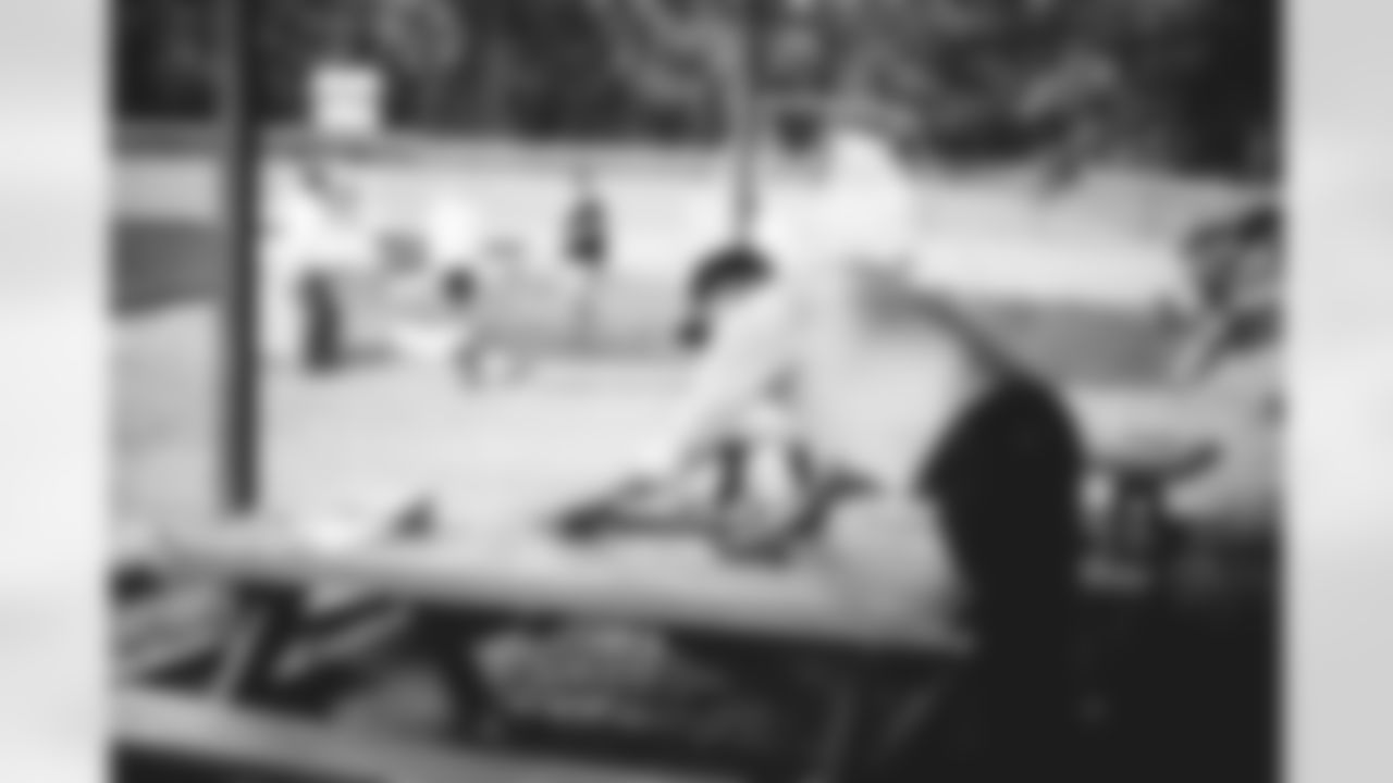 E_DX3_2537