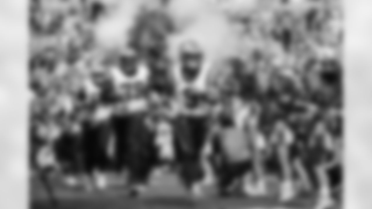 231001 WK 4_Vikings_Intros-08