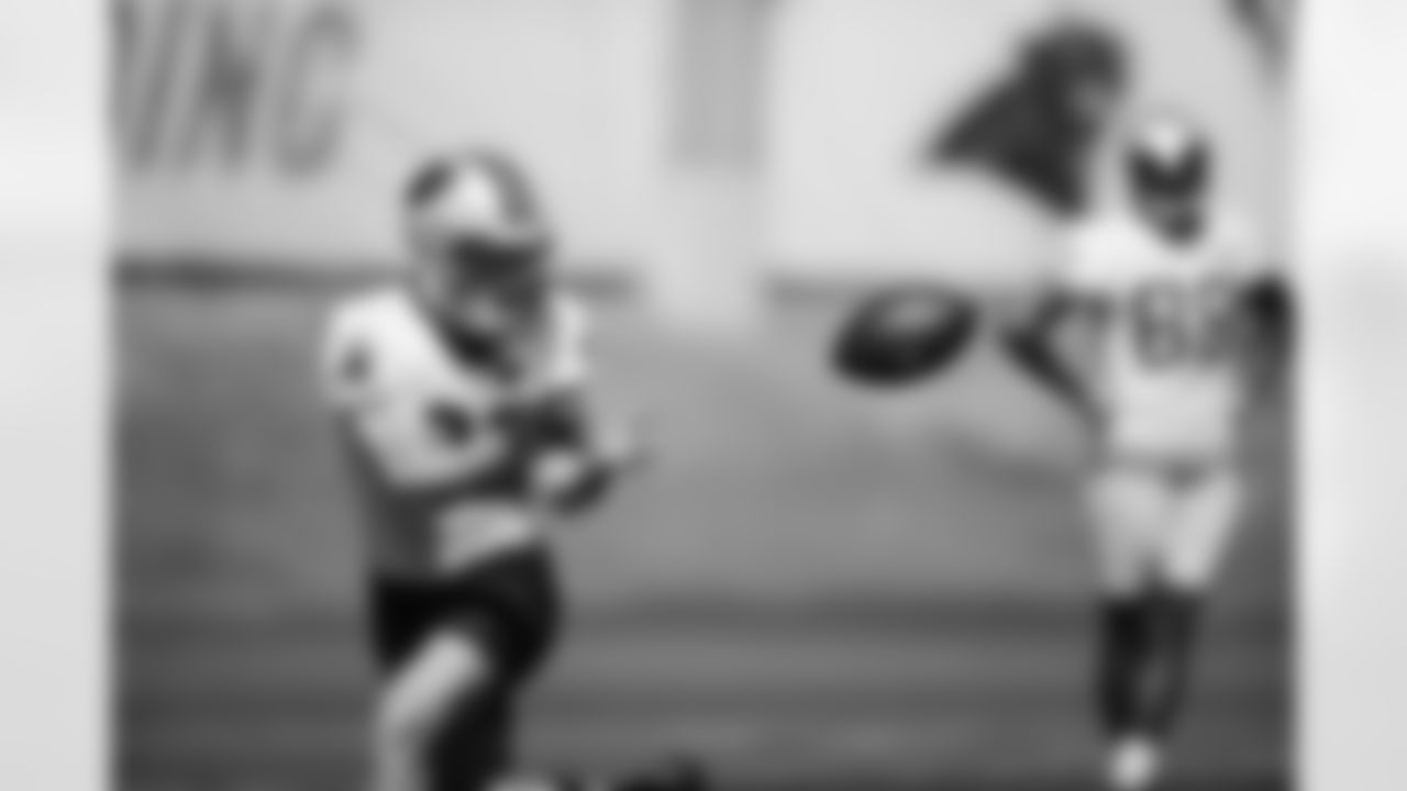 WR - 83 - Derek Wright