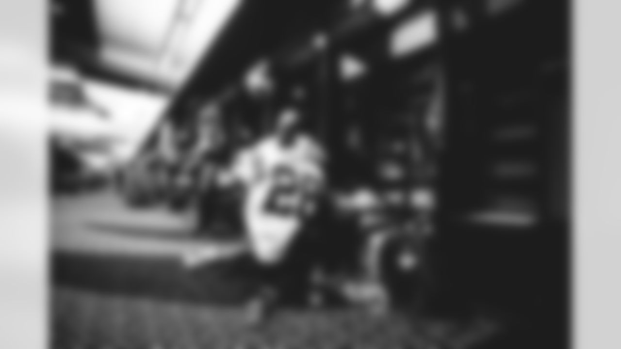 E_5D4_3727
