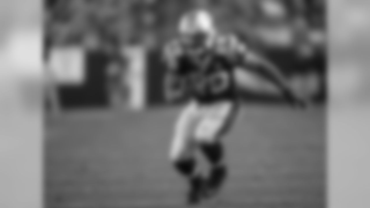 RB Jonathan Stewart