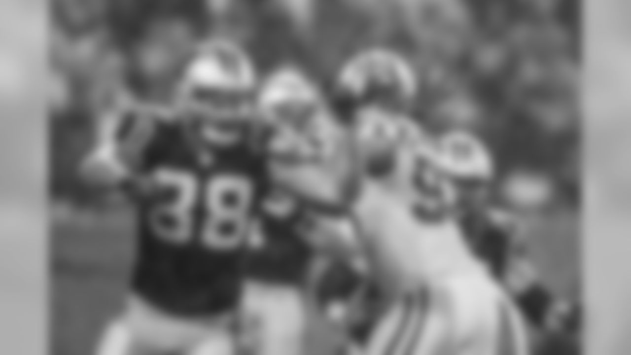 TE Greg Olsen