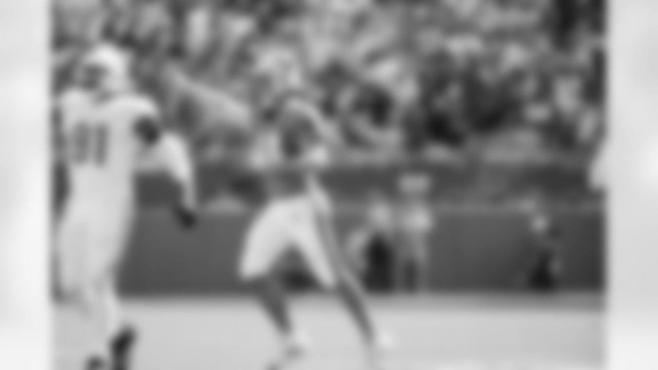 231015 Dophins In Game Edits -340