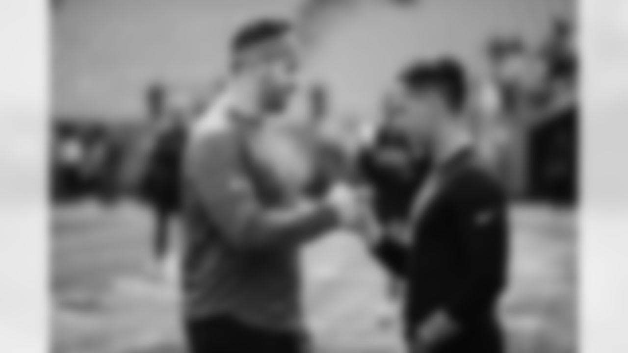 QB - 6 - Baker Mayfield