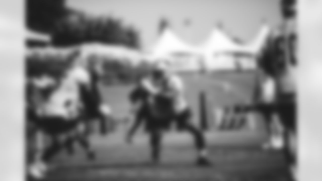 E_1D3_6963
