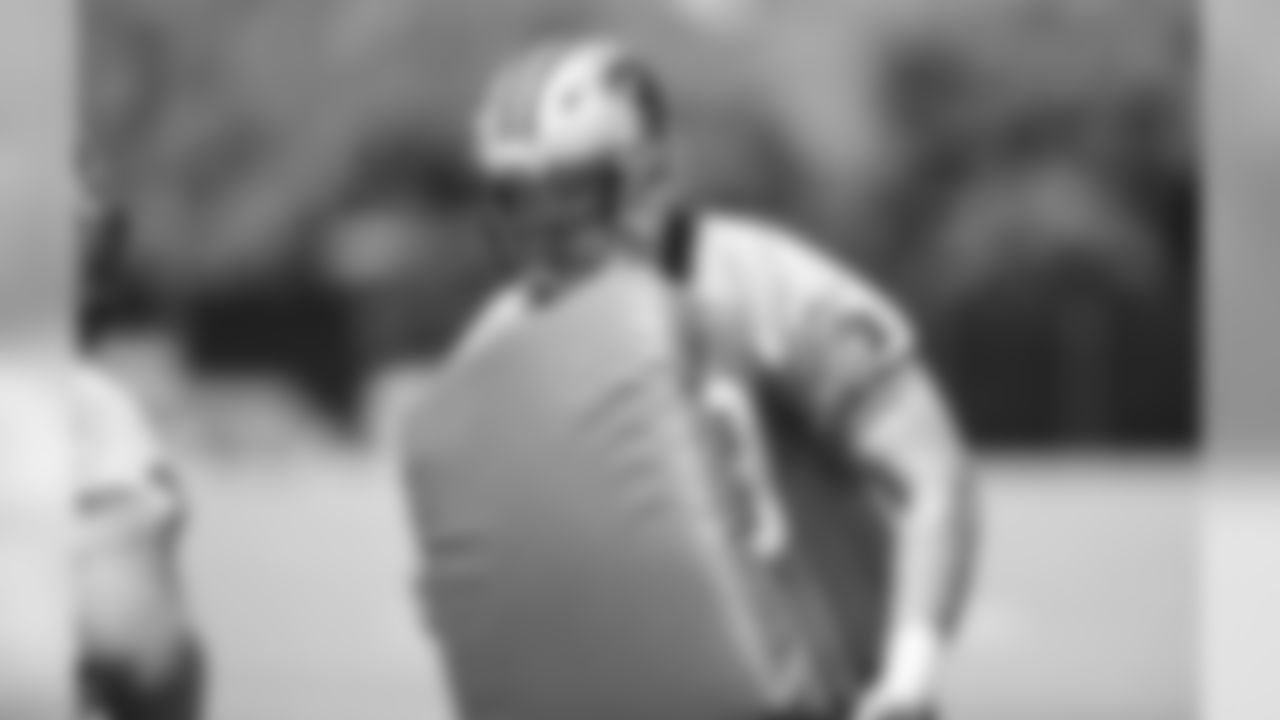 OT Jordan Rigsbee (79)