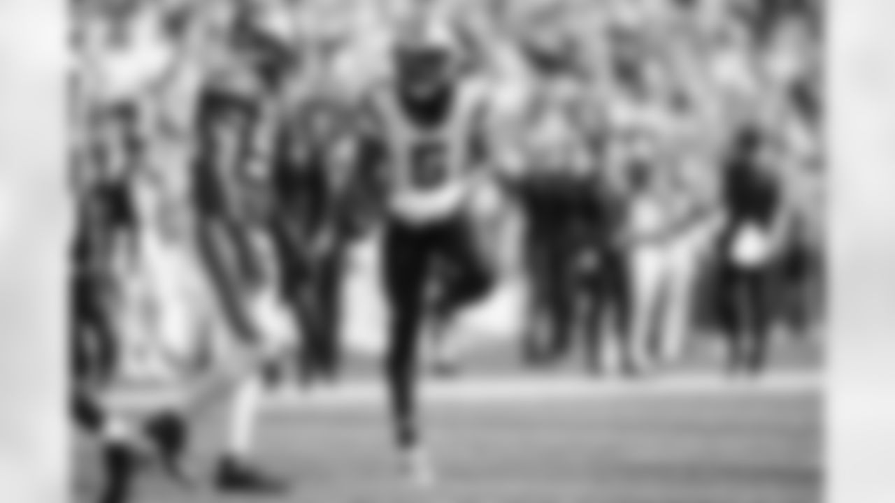 231001 WK 4_Vikings_Game Action-233