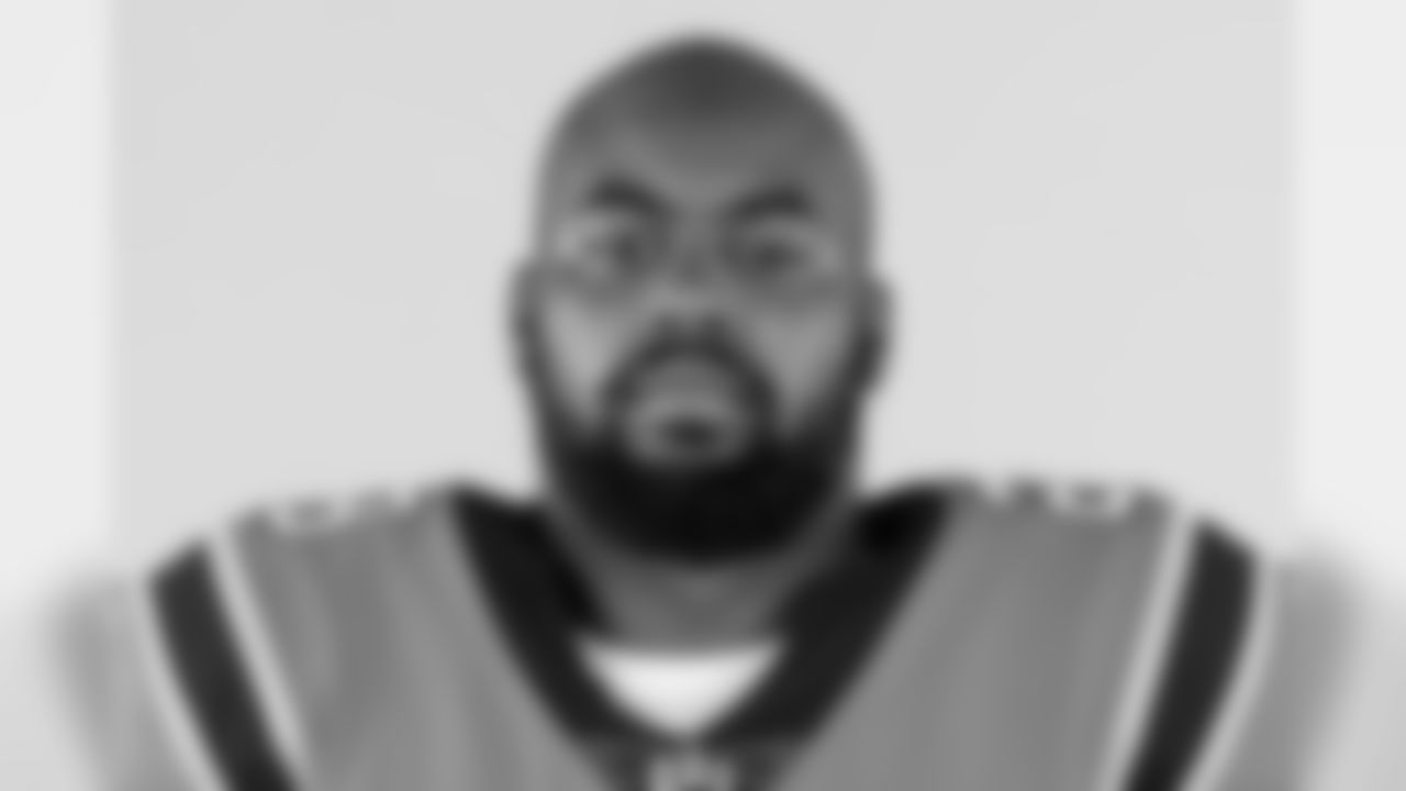 #28 Mike Davis