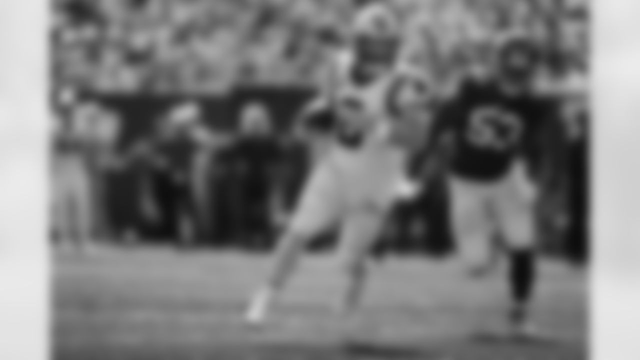 QB - 6 - Baker Mayfield