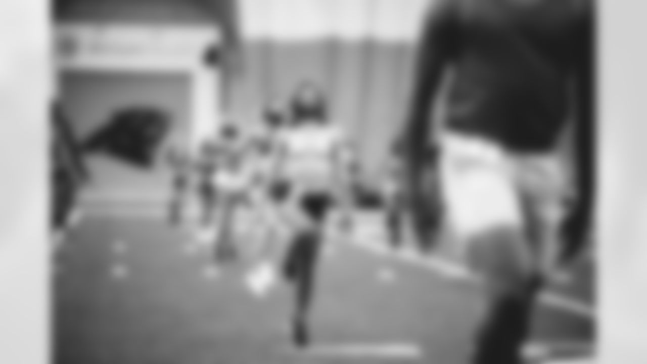 E_DX3_3261