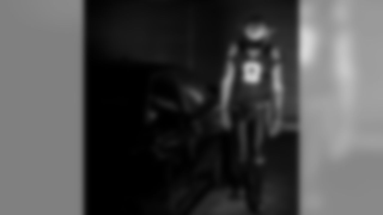 AllBlackUniform_419