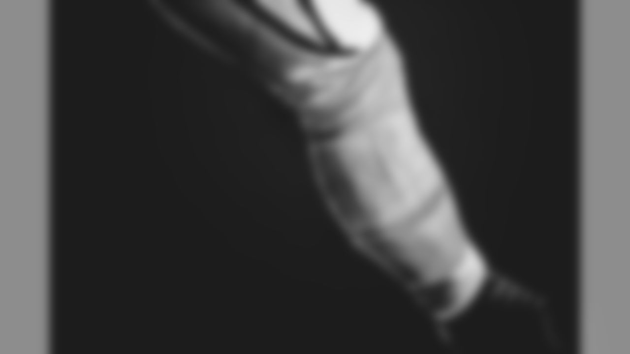 E_1D2_6335
