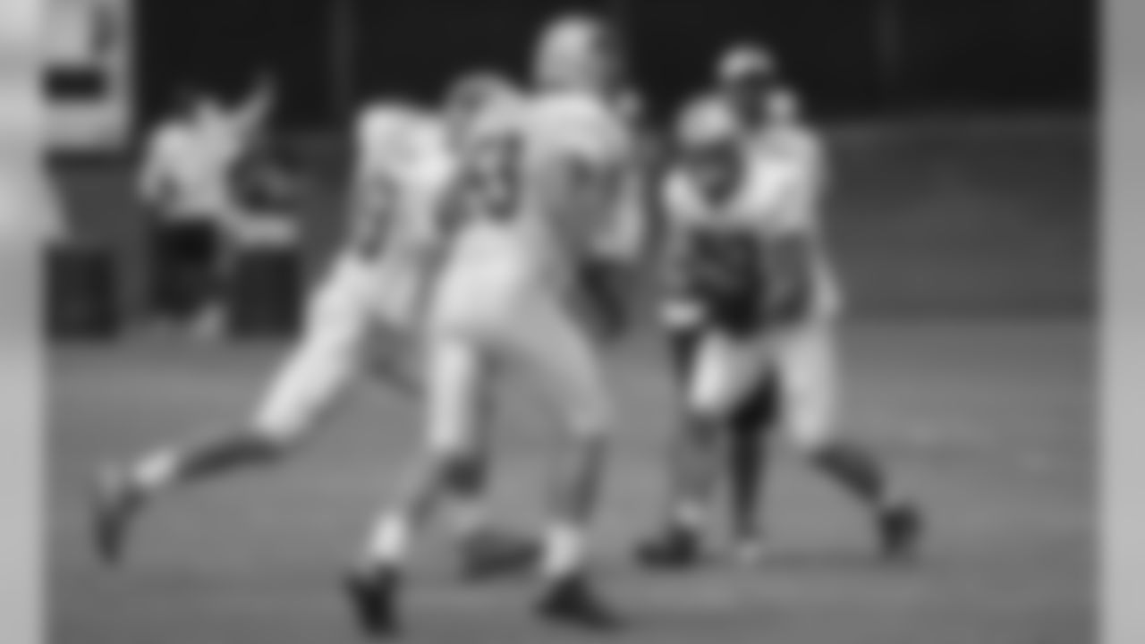 LB Jordan Senn