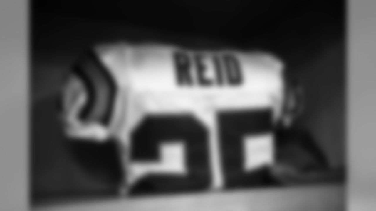 Locker room_36