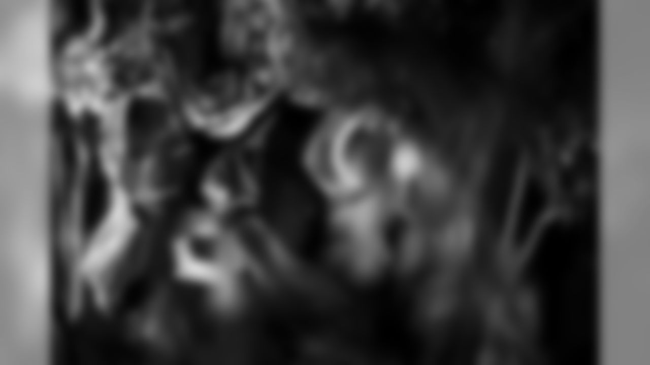 BlackUniforms_71