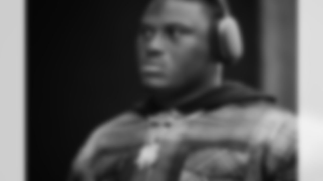 DT - Derrick Brown