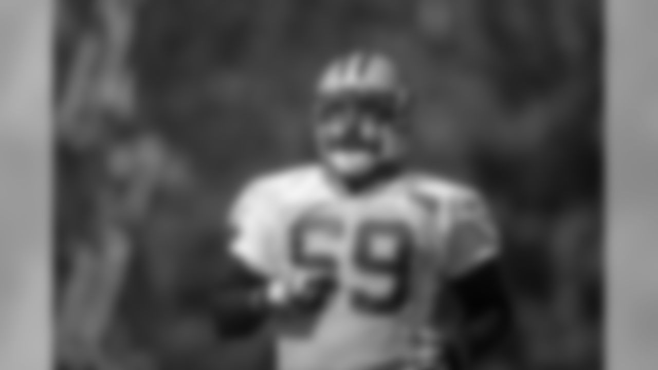 DE Jared Allen