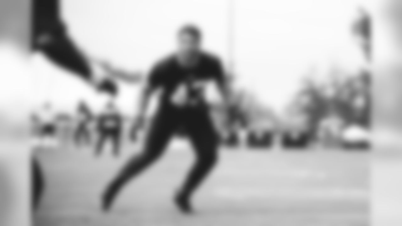 #43 Jordan Kunaszyk, LB