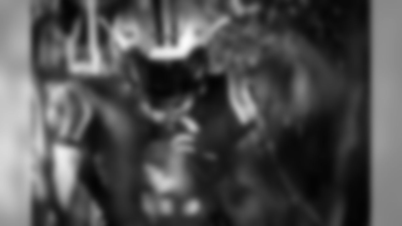 BlackUniforms_85