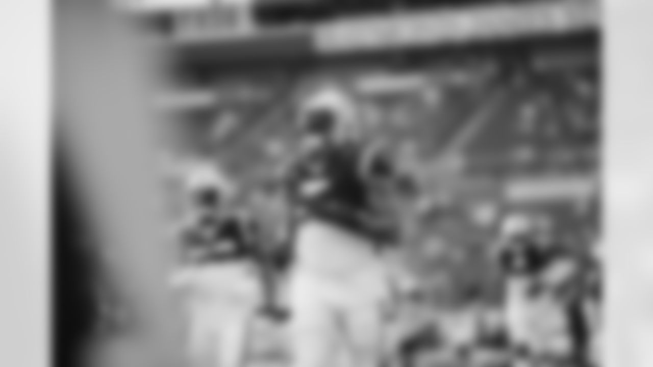 LB Shaq Thompson