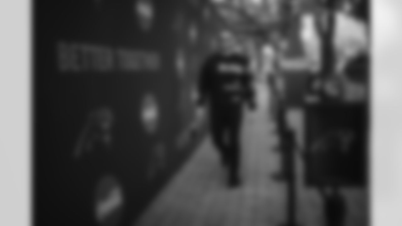 DX3_5698