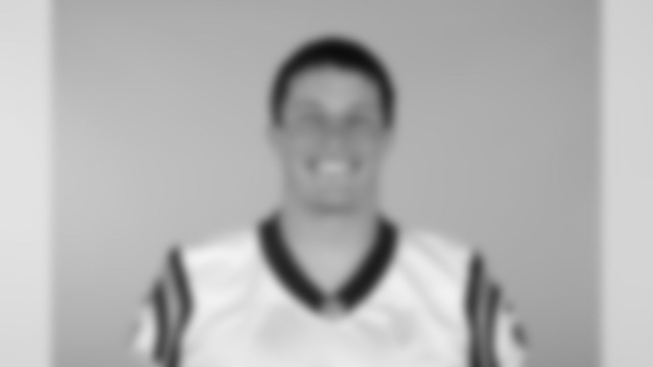 LB Luke Kuechly