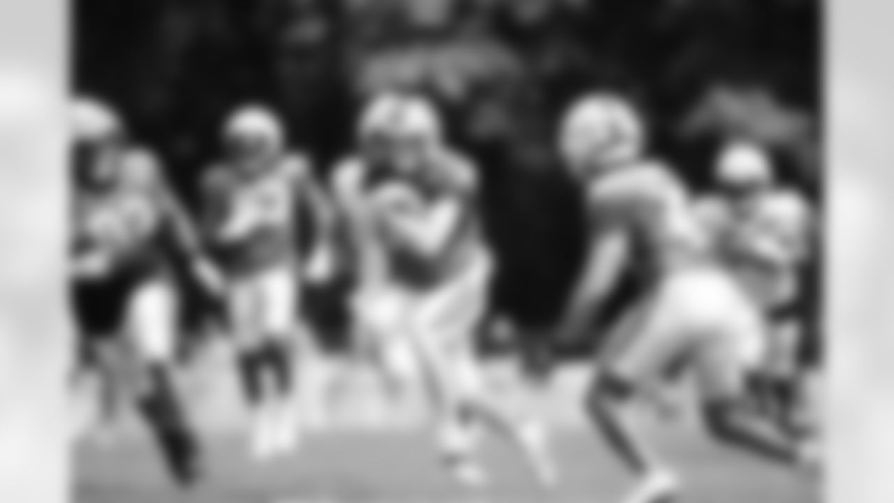 QB - 14 - Sam Darnold
DT - 93 - Bravvion Roy