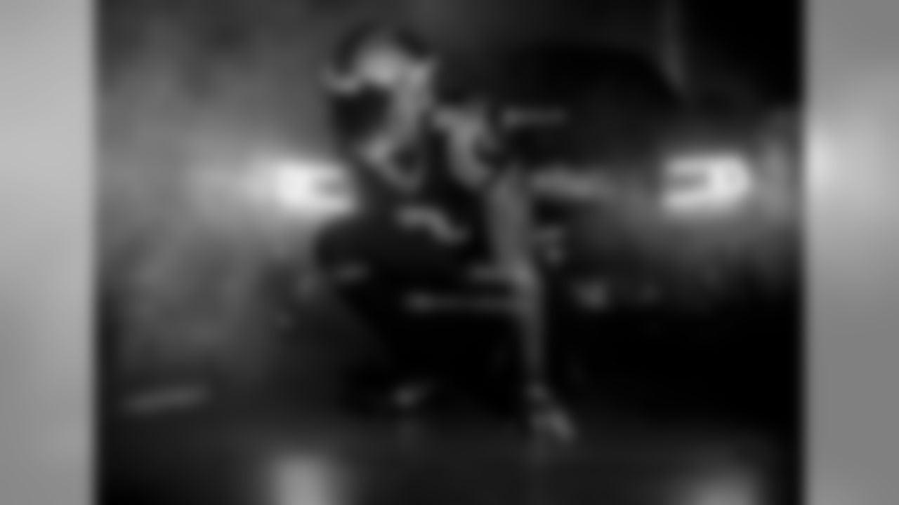 AllBlackUniform_133