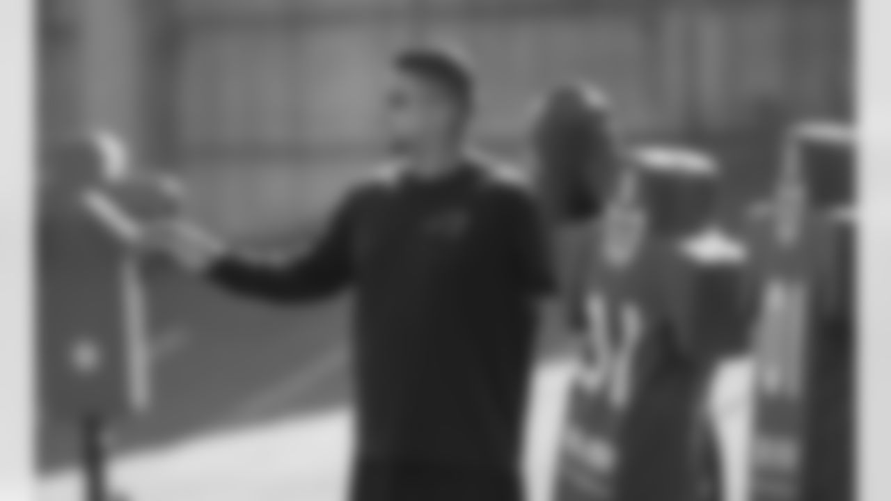 Linebackers Coach Al Holcomb