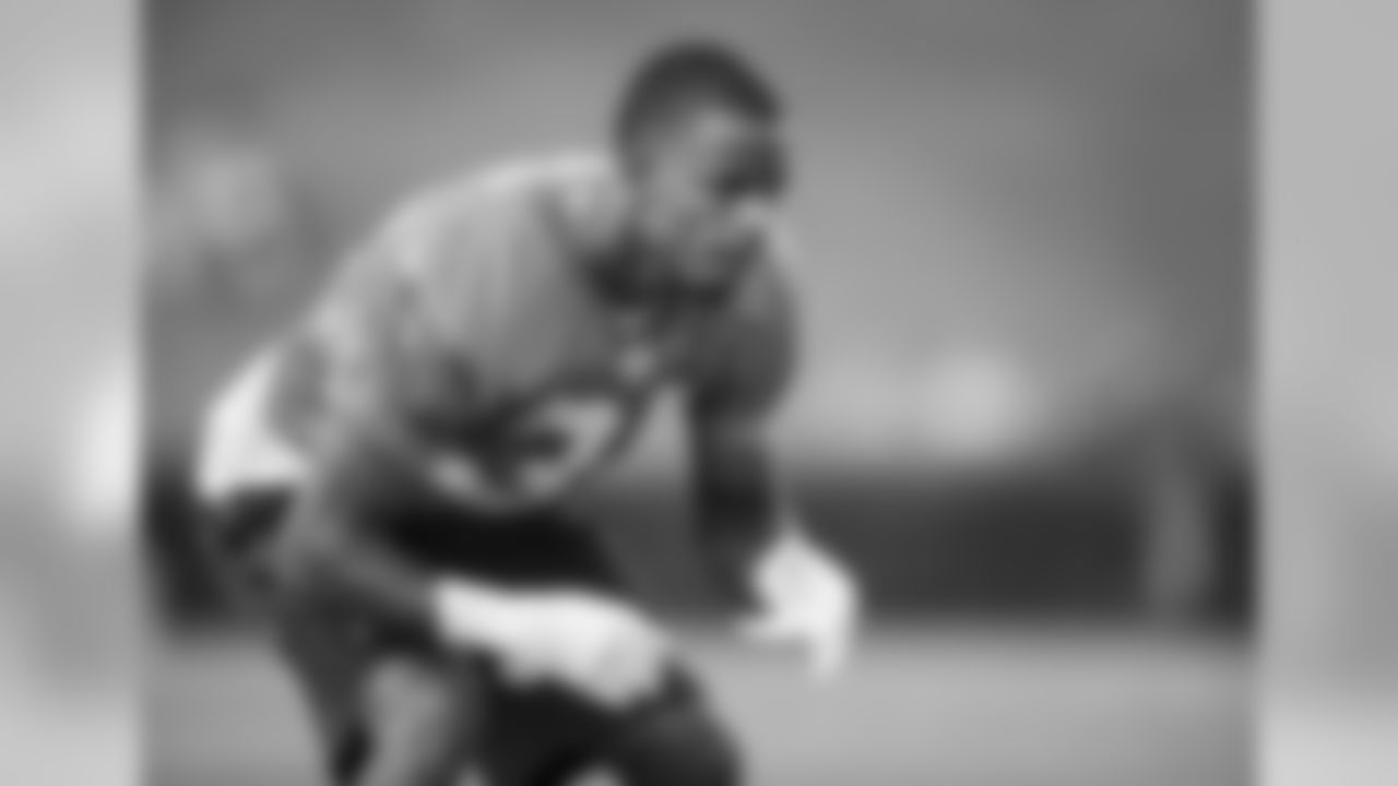 CB James Dockery