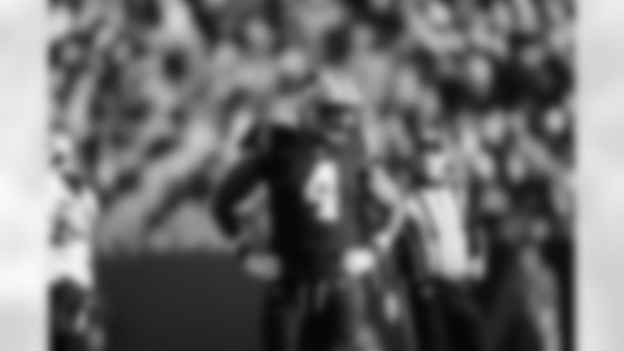 Jermaine Carter Jr.