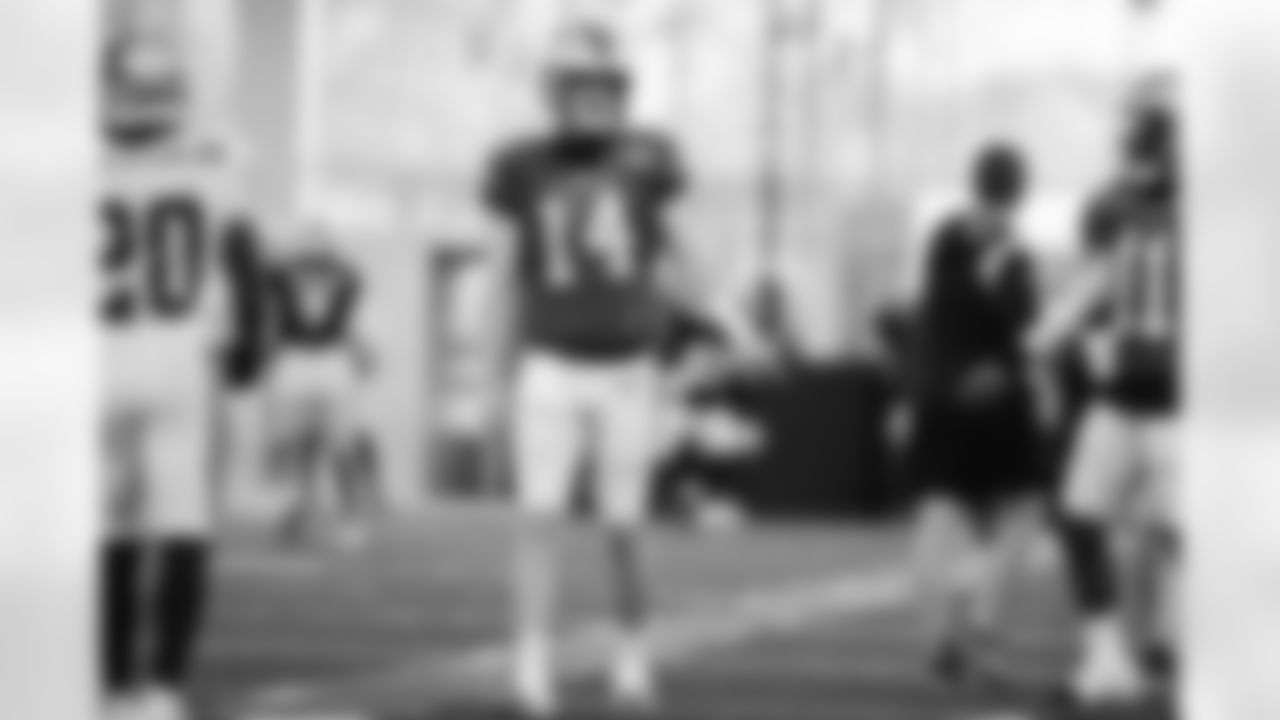 QB - 14 - Sam Darnold