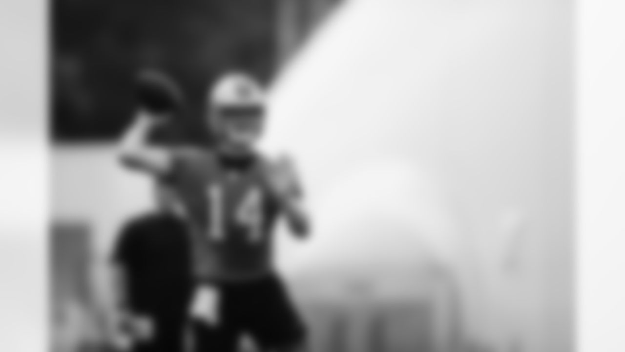 QB - 14 - Sam Darnold