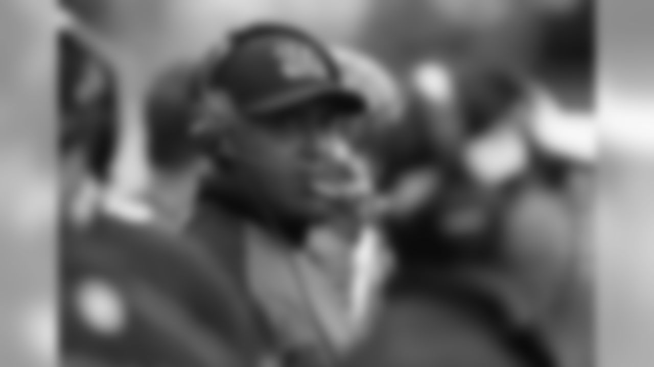 Cincinnati Bengals head coach Marvin Lewis stands sideline in the second half of an NFL football game against the Carolina Panthers, Sunday, Oct. 12, 2014, in Cincinnati. (AP Photo/Paul Sancya)