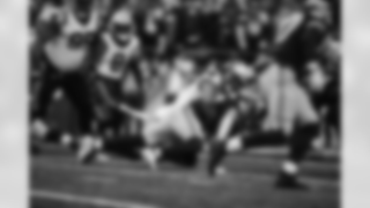 LB - 7 - Shaq Thompson