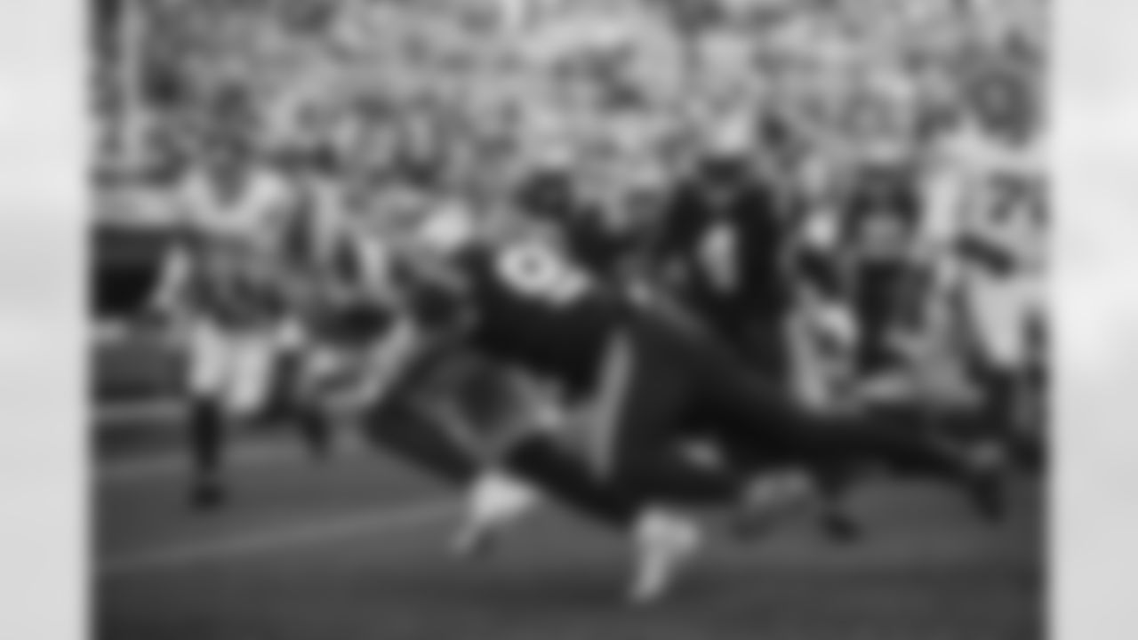 View photos from Sunday's Week 11 game between Carolina and Washington at Bank of America Stadium.