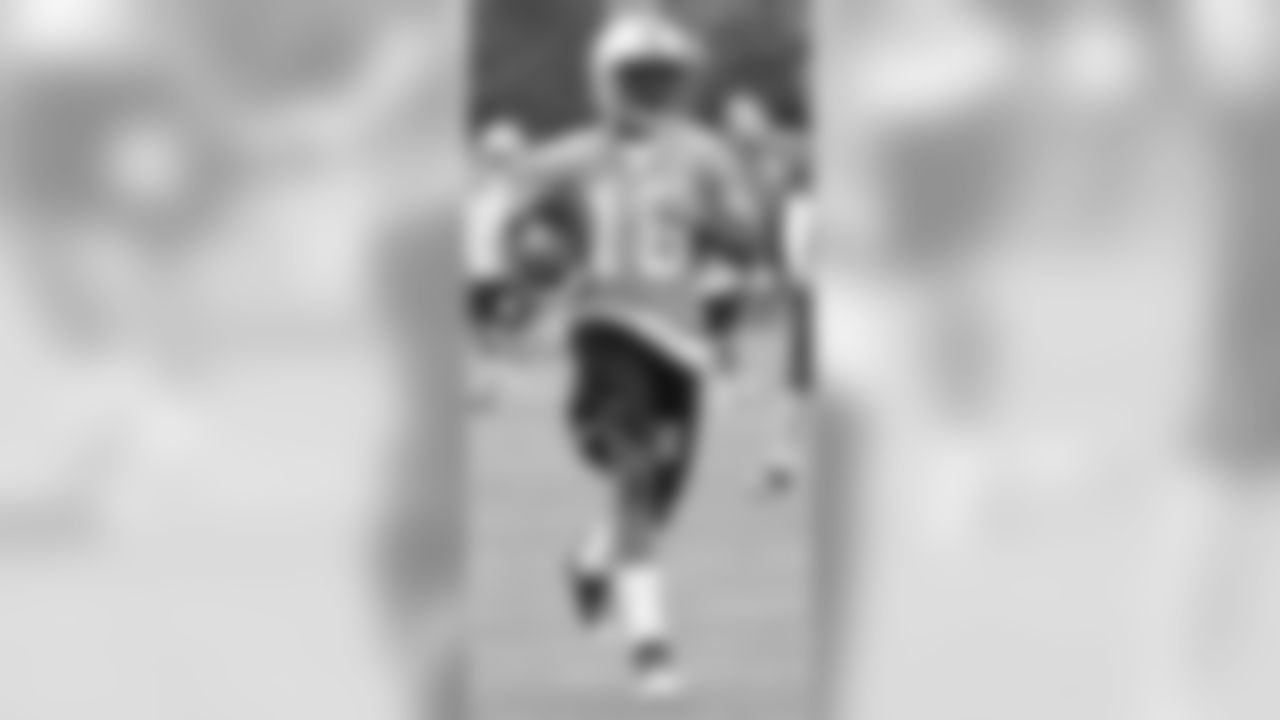 Wide receiver Larry Beavers.