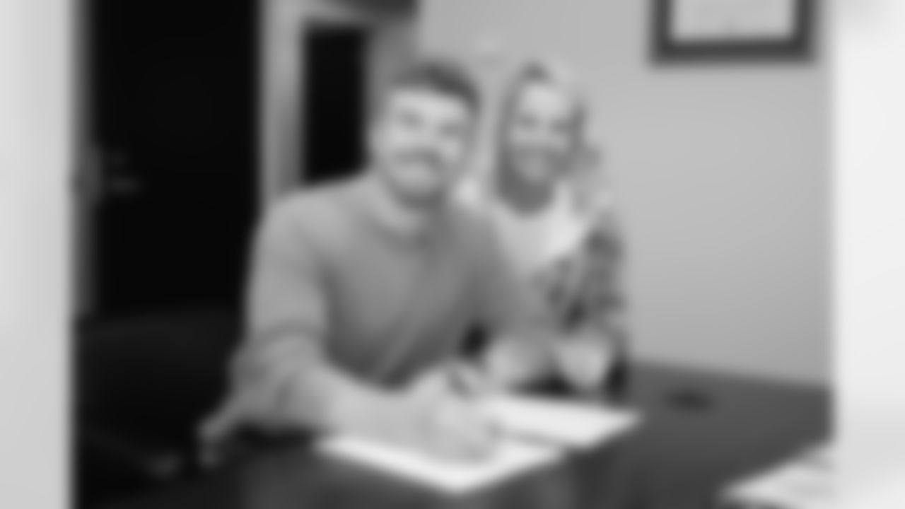 230317 Free Agency -49