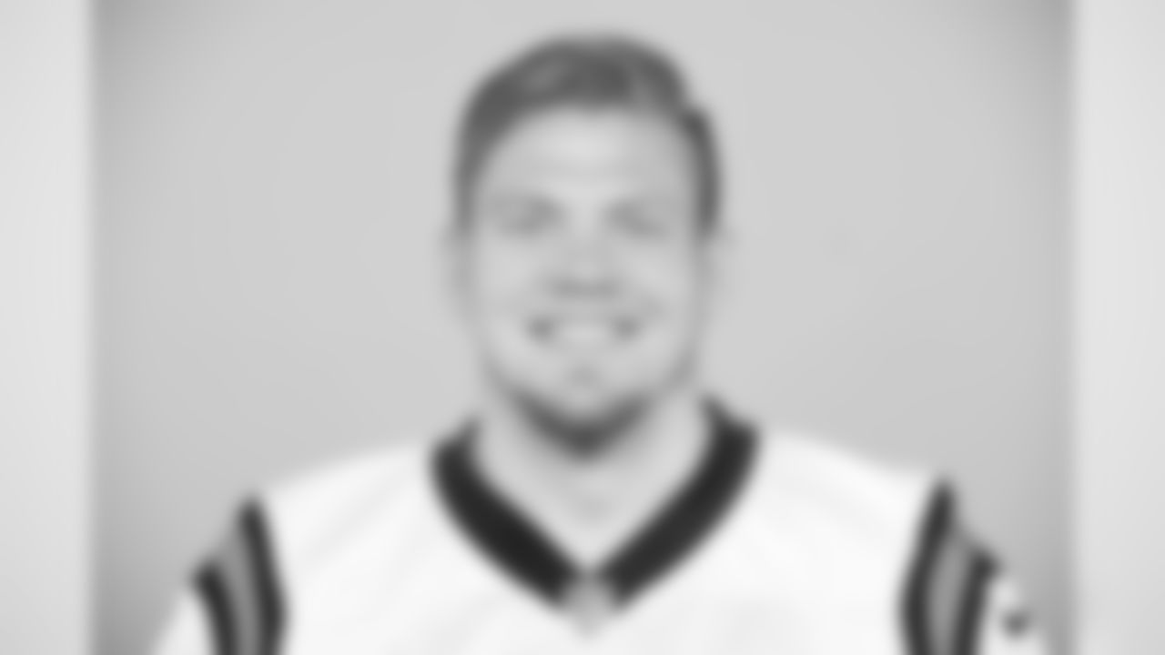 LB David Mayo