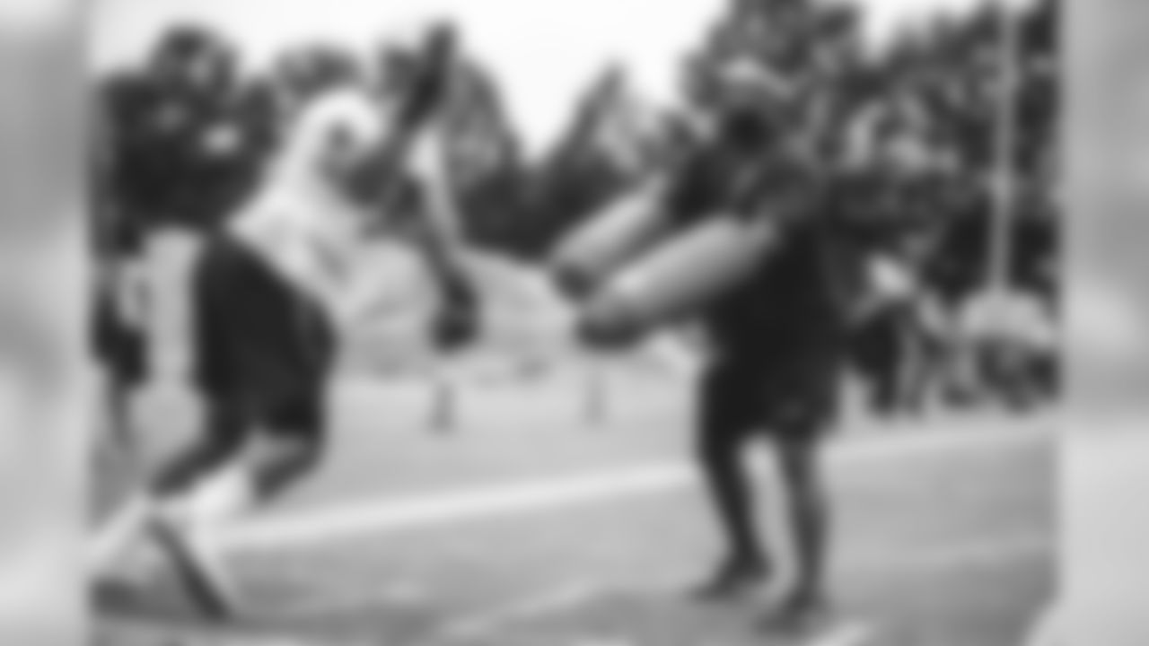E_1D2_3781