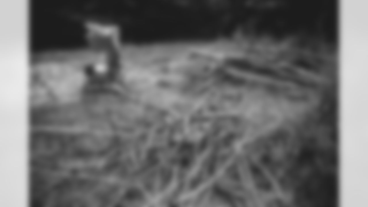 E_1D3_1327