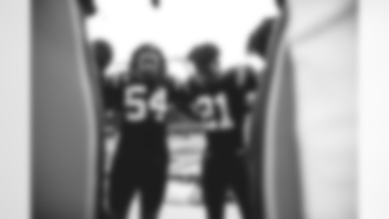 Shaq Thompson, 2020 Walter Payton Man of the Year nominee