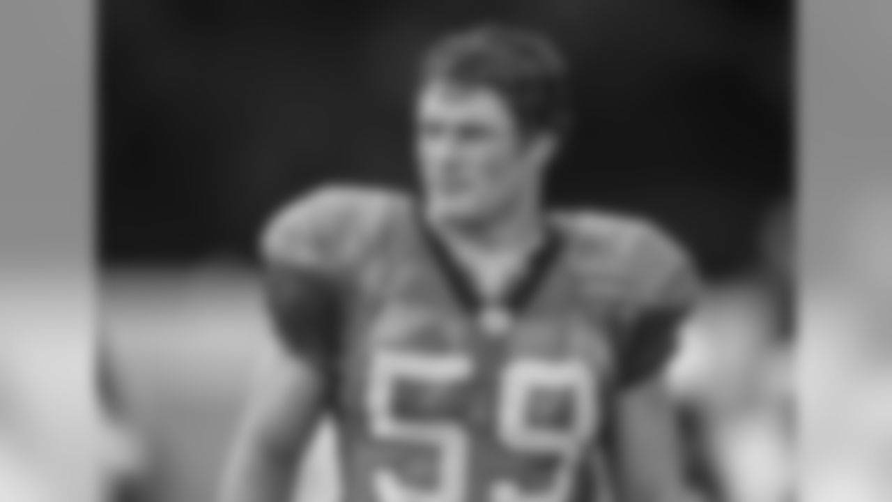 LB Luke Kuechly