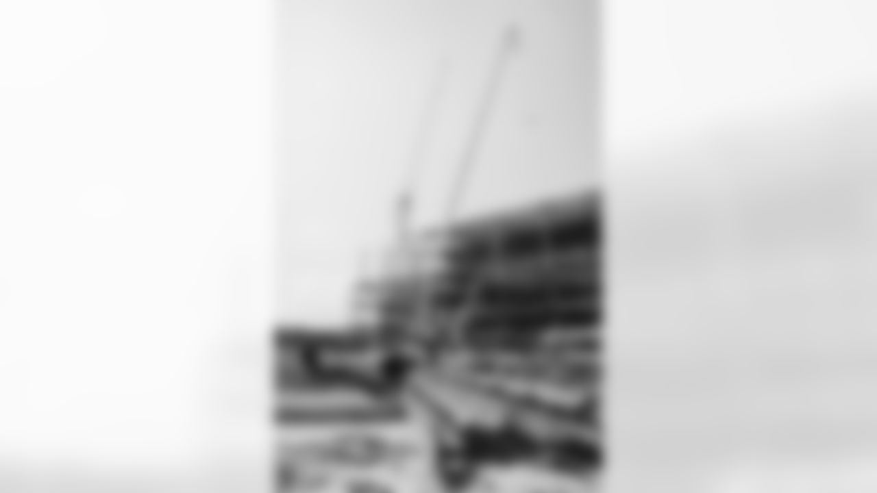 E__91A5838